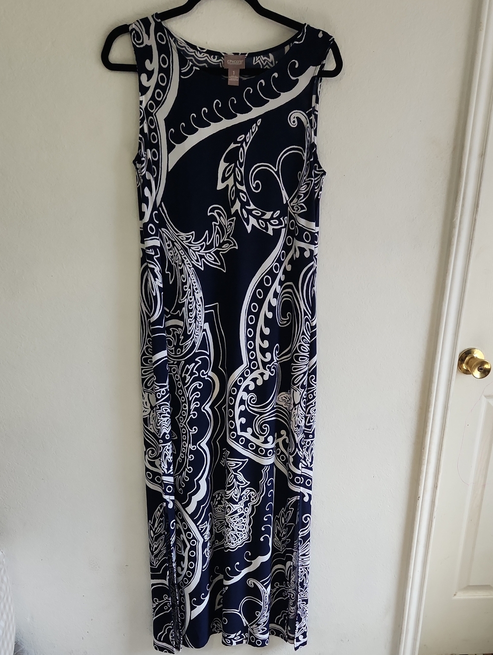 CHICO’S Navy & White Paisley Baroque Scroll Tank Maxi Dress M Coastal Boho Chic